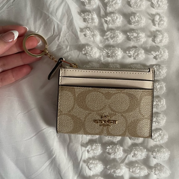 Coach Key Pouch - Picture 1 of 3